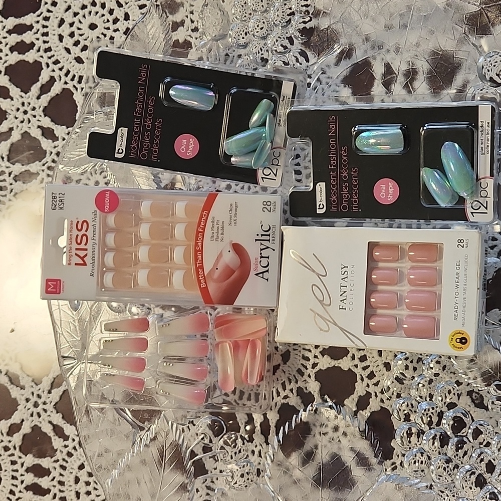 Kiss revolutionary  French  nails  5 sets different  brands